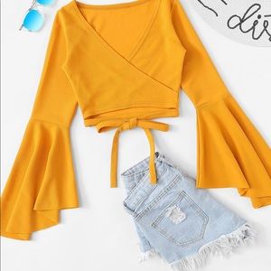 Long sleeve crop blouse